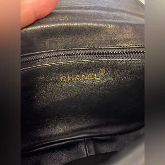 Authentic Vintage CHANEL Black Lambskin Mini CC Full Single Flap Bag - Picture 6 of 14